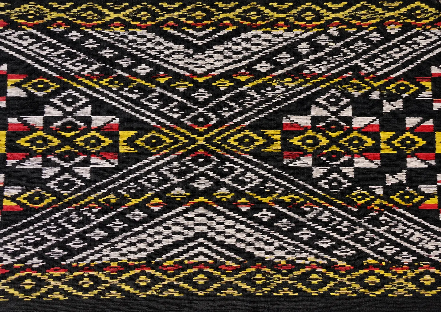 Foto motif Daotn Panukng Sengkor Longan
